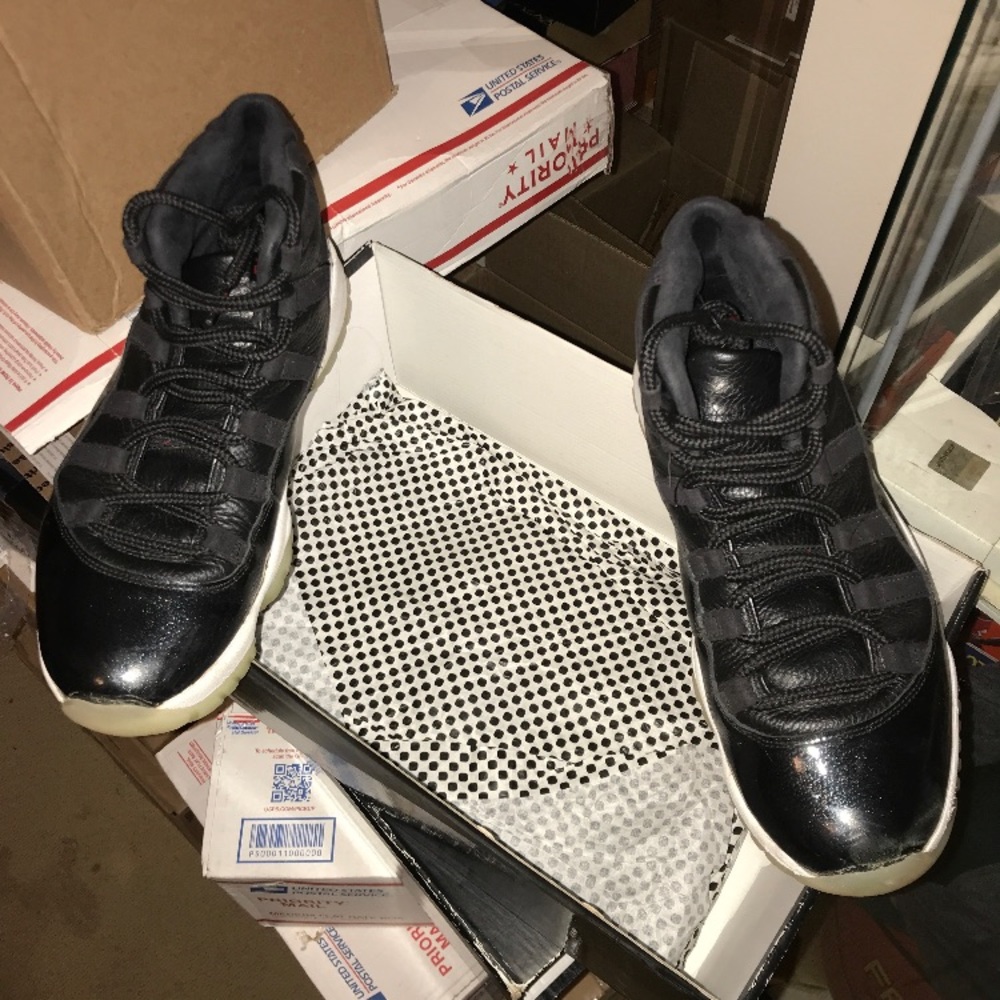 Shoe